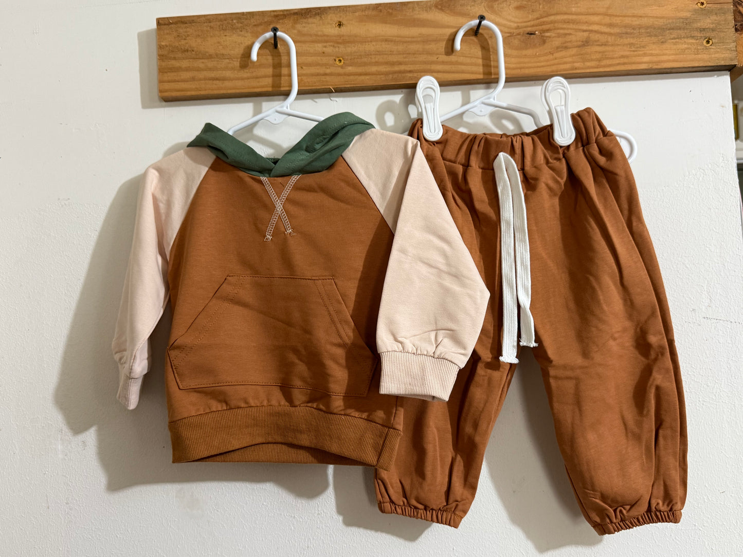 Ridge Colorblock Jogger Set
