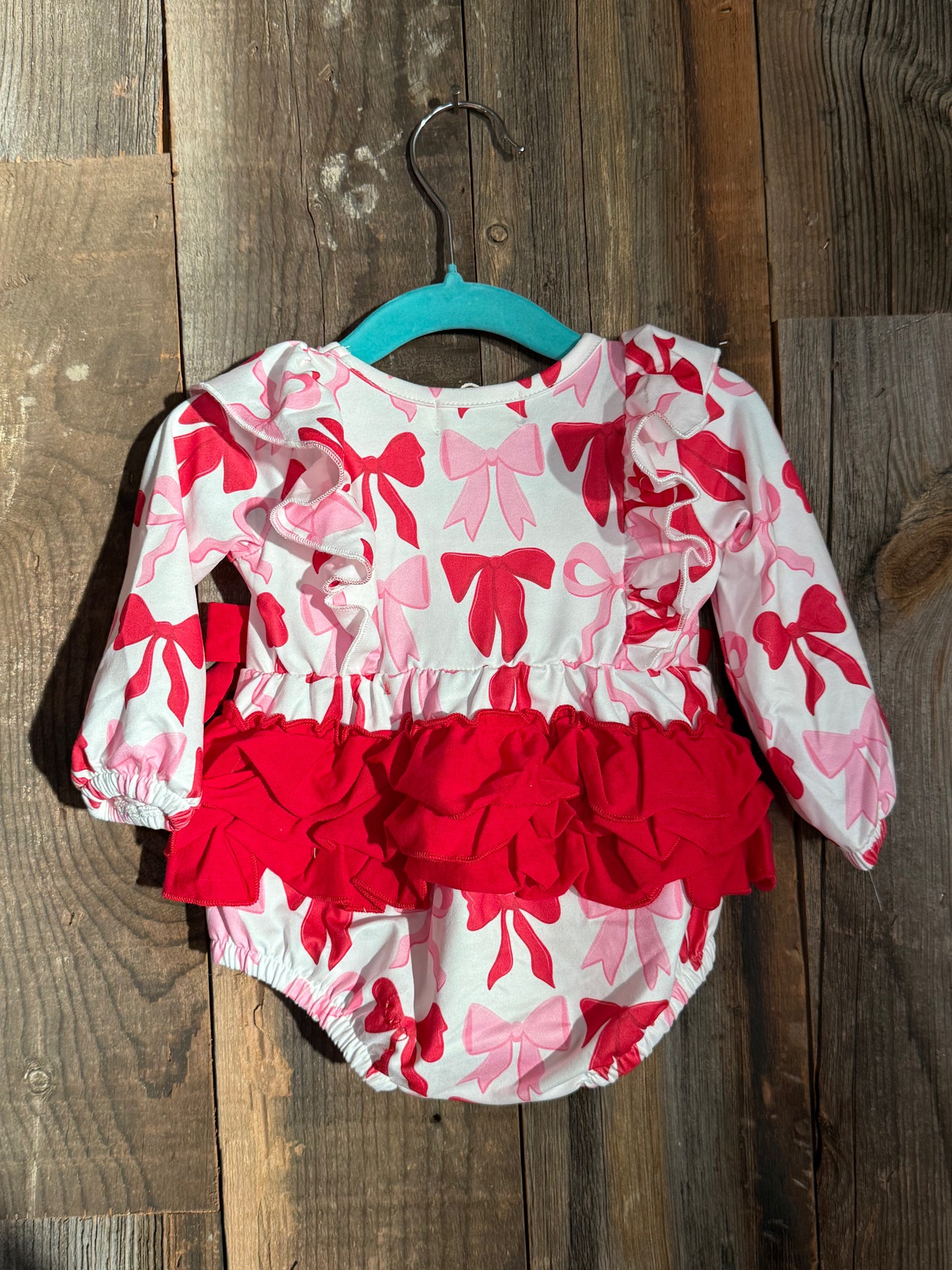Red and Pink Bow Bubble